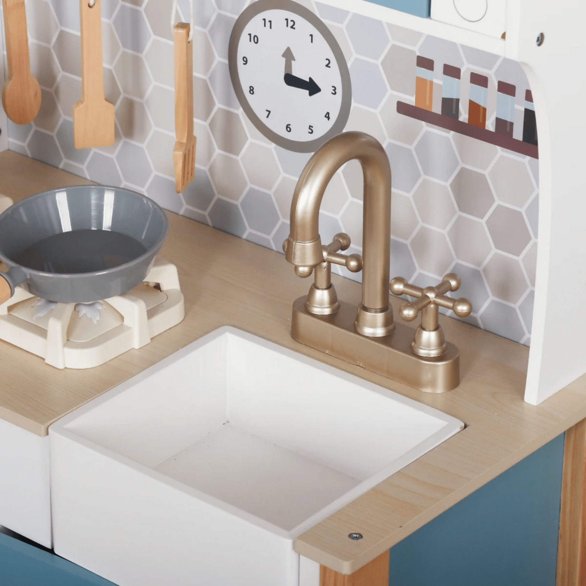 מטבח עץ מקסים לילדים דגם רומי - מודינו