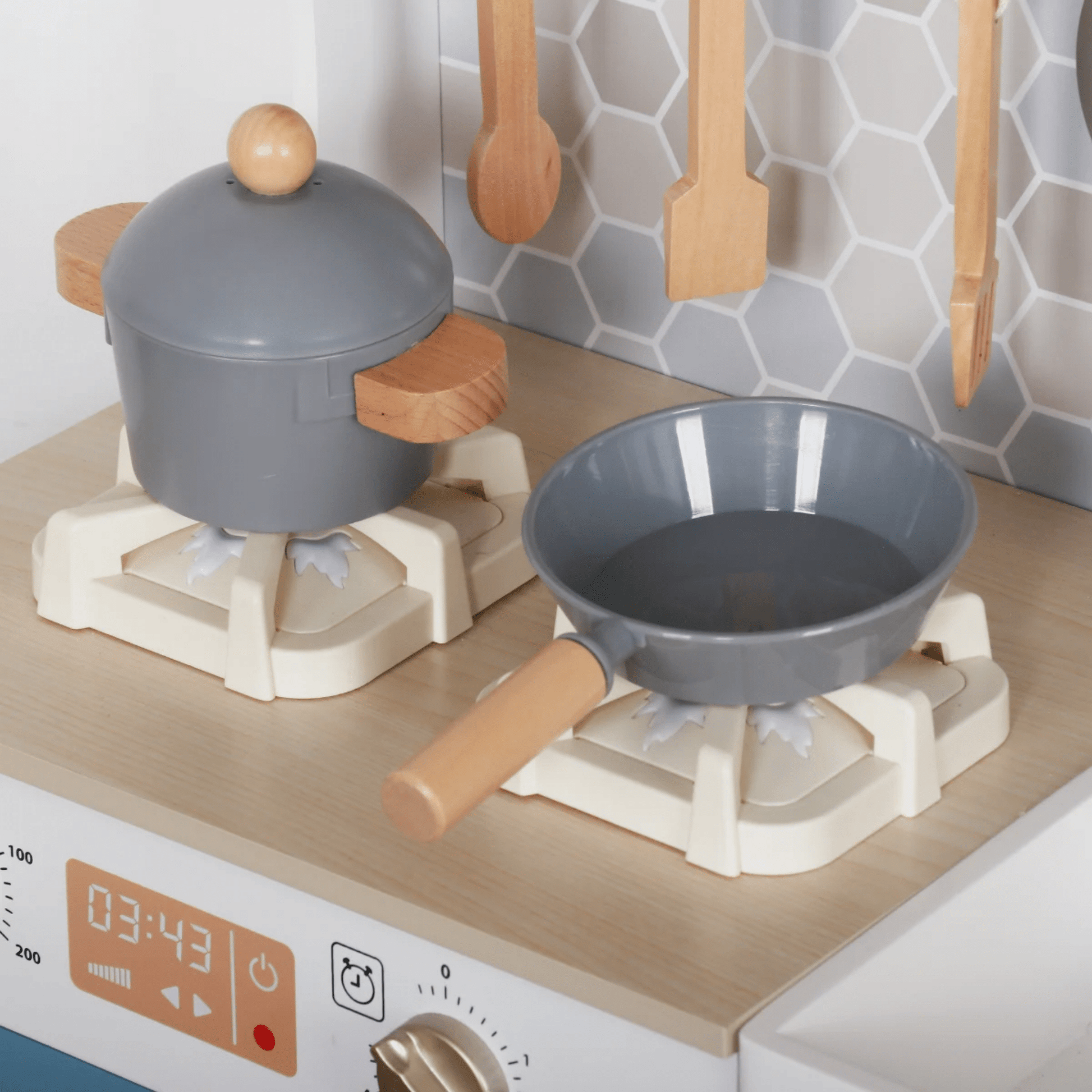 מטבח עץ מקסים לילדים דגם רומי - מודינו