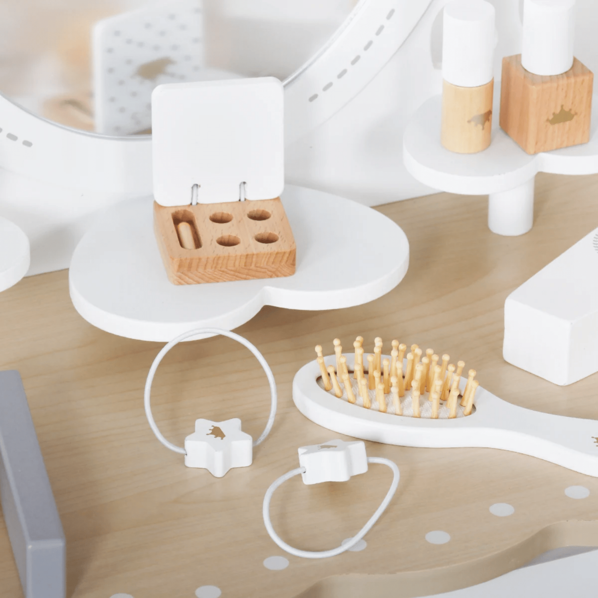 שידת איפור מעץ לילדים דגם שחף - מודינו